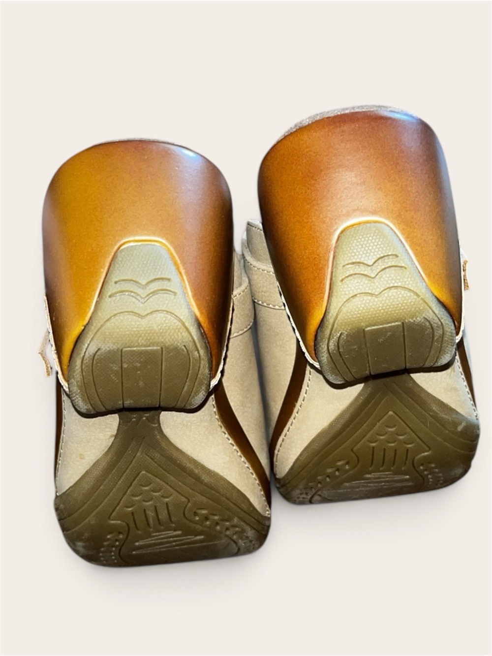 Women’s White Mountain Clogs size 8 - Picture 4 of 11
